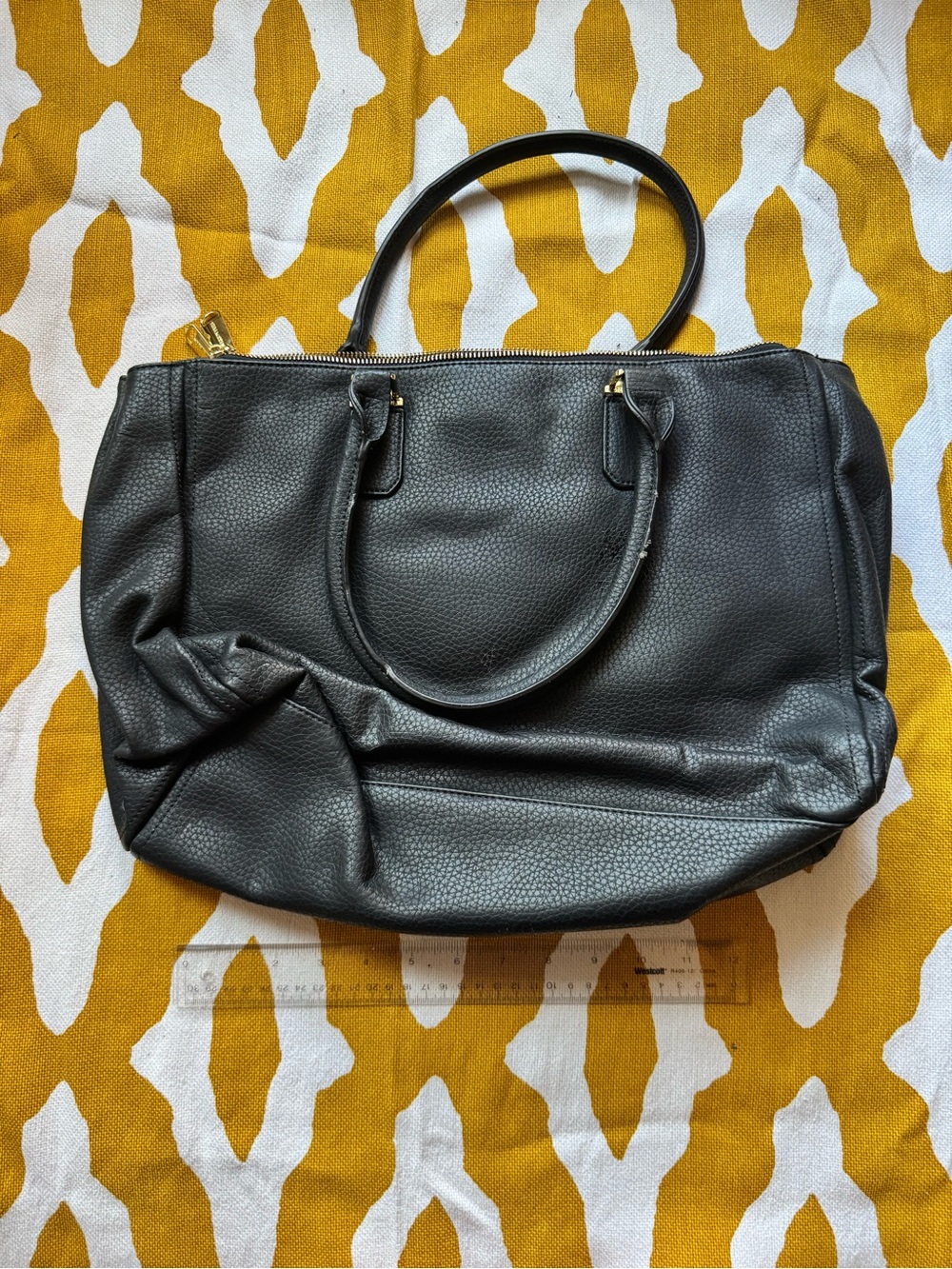 Steve Madden Black Mixed-Texture Tote with Gold Hardware - Picture 2 of 4